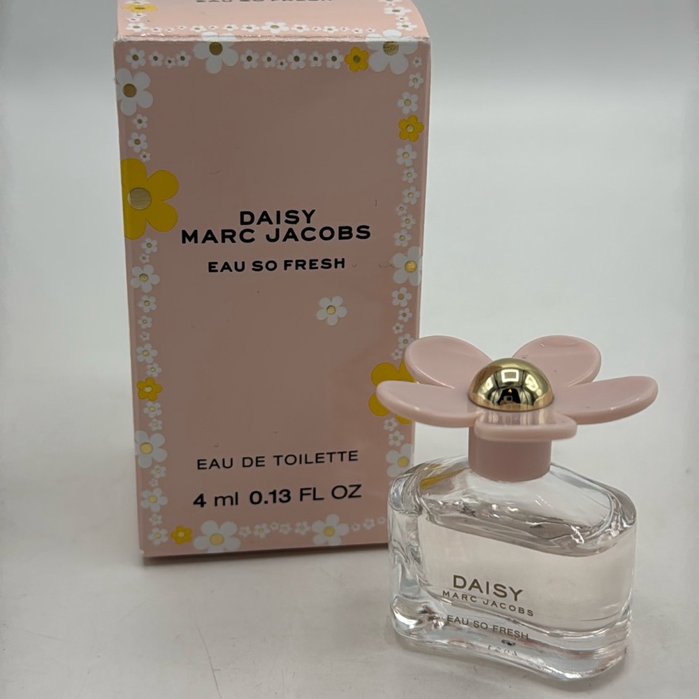 DAISY Marc Jacobs Eau So Fresh New in Box
